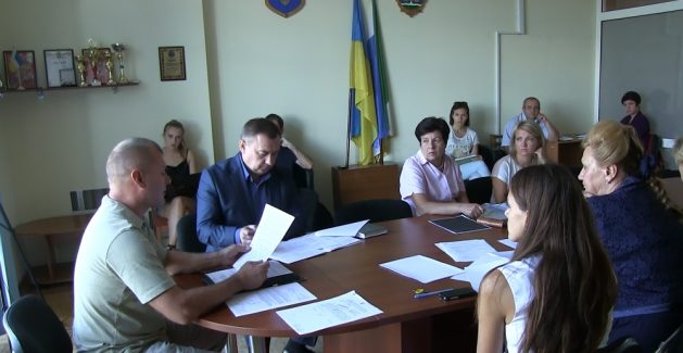 Демонтаж комуністичних пам’ятників у Броварах: реваншисти шукають обхідні шляхи