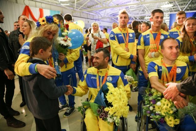 Броварських паралімпійців преміюють