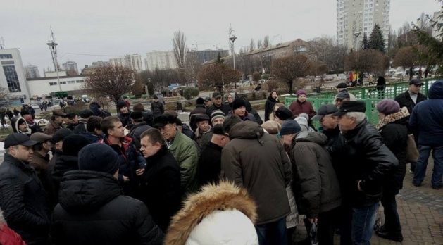 «Гаражний майдан»: власники вимагають позачергової сесії та готують «групи швидкого реагування»