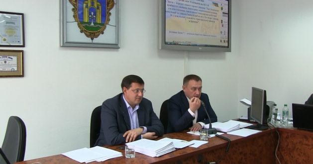 Виконавчим органам міськради збільшать оплату праці. Сапожко і зами — без підвищень
