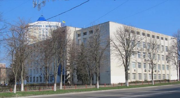 Позачергова сесія: депутати не погодили утеплення школи через завищені розцінки