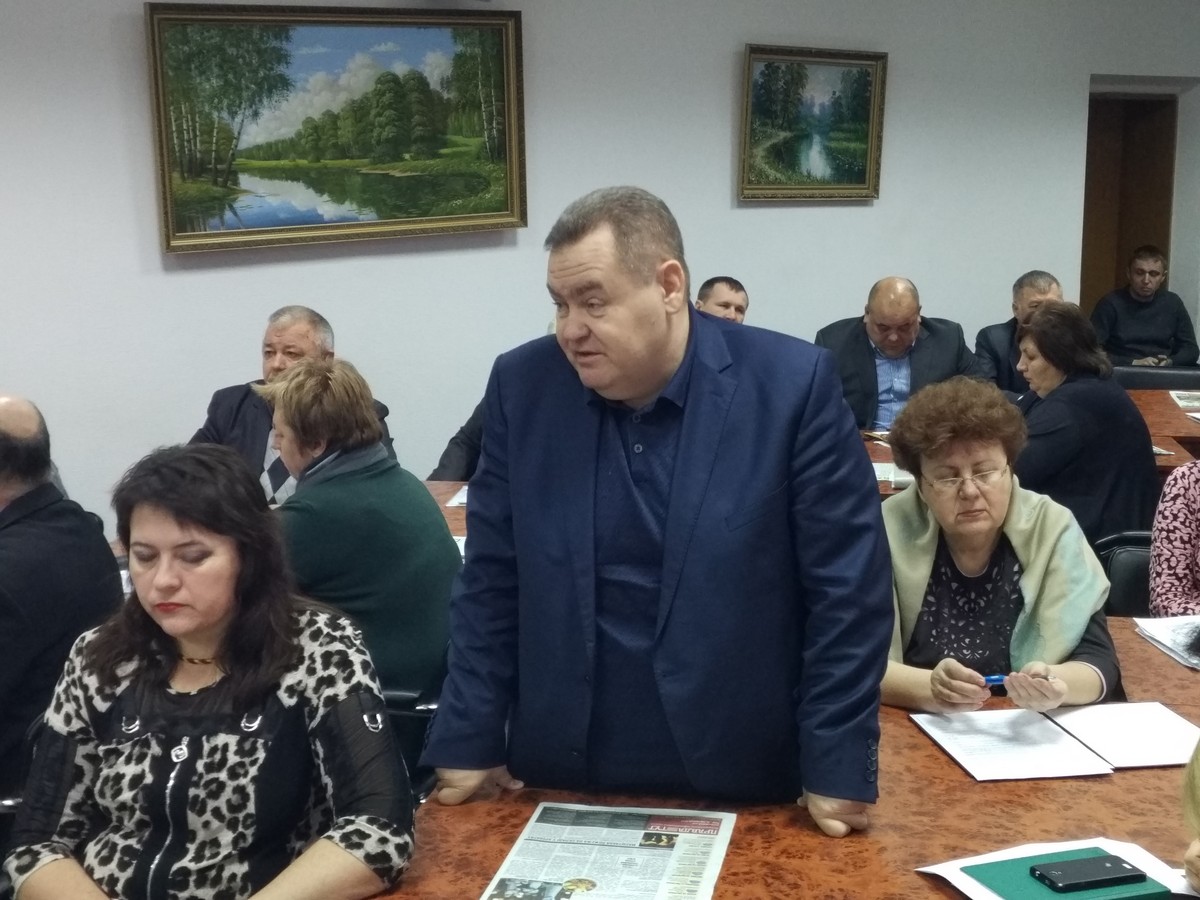 «Міграція… а чурки до нас», – головний лікар під час доповіді про іноземців на Броварщині – ВІДЕО