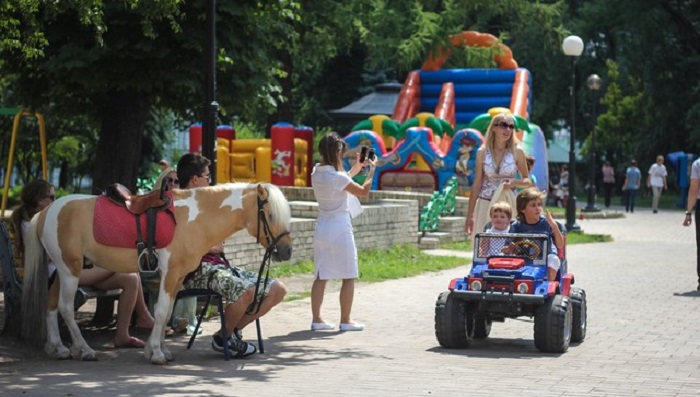 Новостворена комісія вирішуватиме, хто та де розмістить атракціони в парках міста