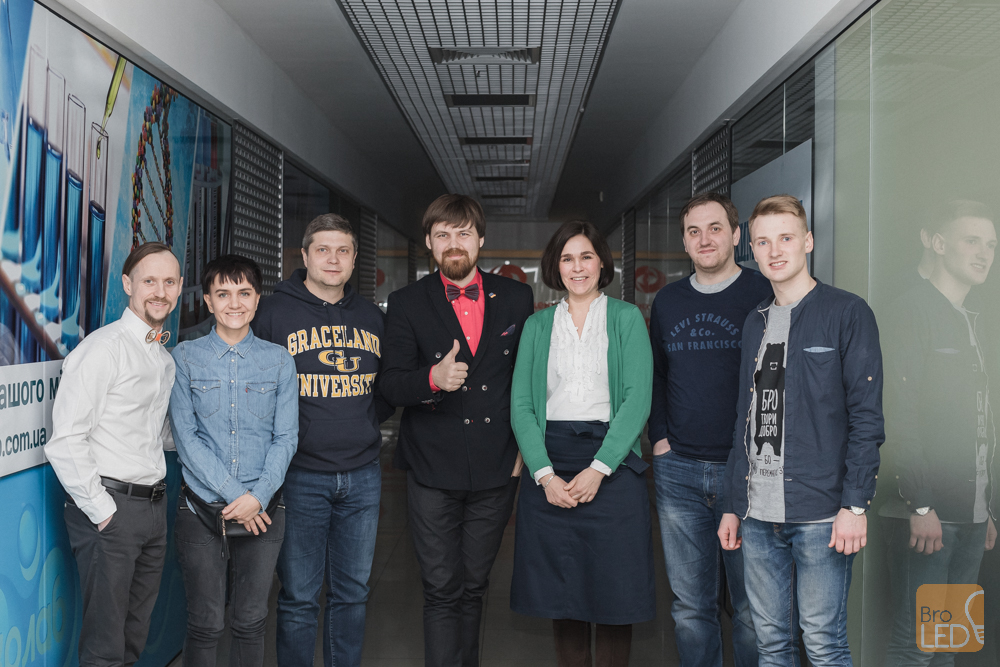 П’ята конференція L.E.D. Bro: Інвестиції у себе, добробут Планети та «філософія служіння»