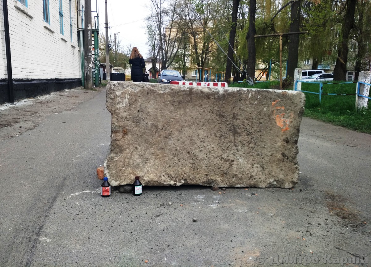 Перекриті пожежні проїзди звільнятимуть з поліцією, бо «люди не дають», – чиновники