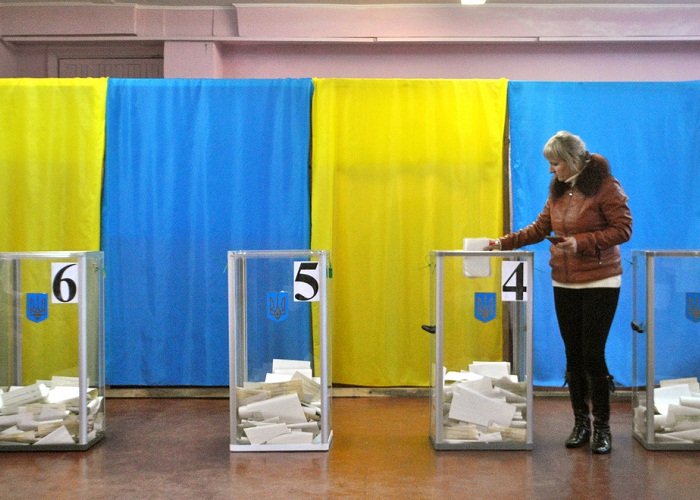 За пост президента України змагатимуться 44 кандидати. ФОТО
