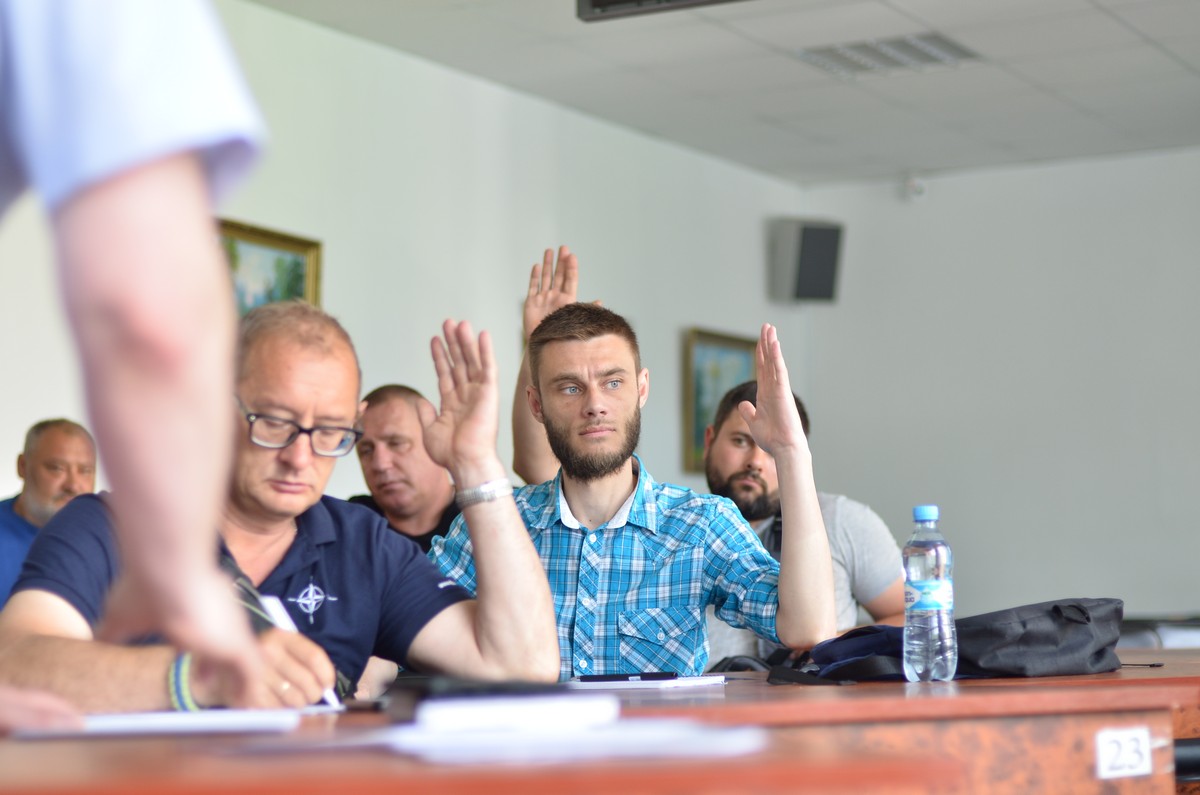Розподіл ділянок під гаражі та пільгові квартири для бійців, – коордрада з питань АТО