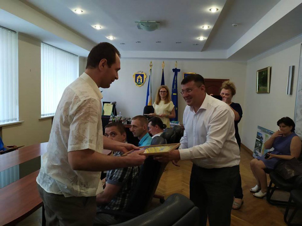 День батька: у Броварах уперше привітали татусів