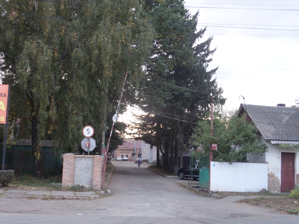 Промзону під забудову висотками не віддали, кіоски в складі зупинок демонтують – підсумки земельної комісії. ВІДЕО Промзона