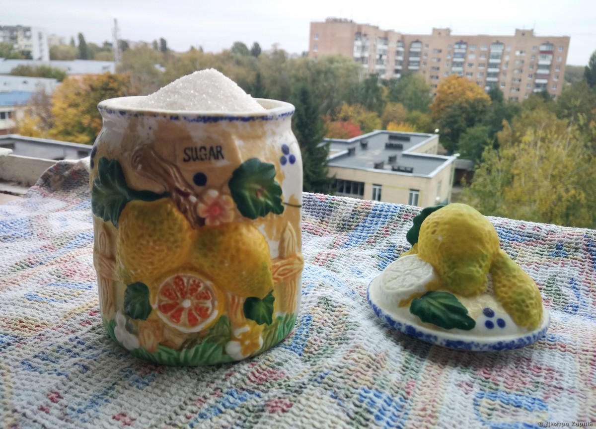 Цукор у банці