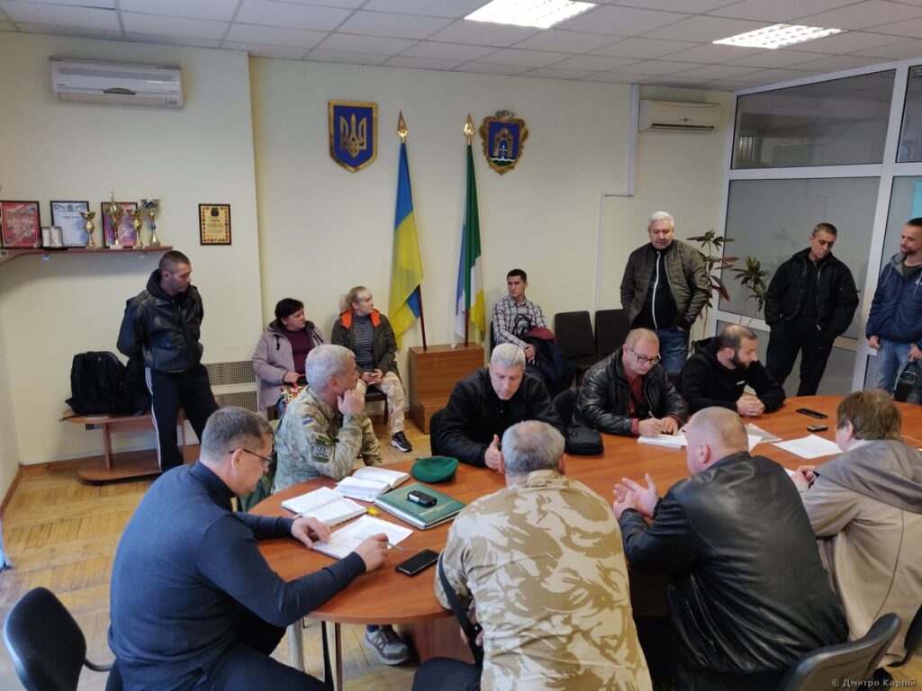 Безкоштовні ліки, МРТ і пам’ятник бійцям, або За що сварилися на коордраді з питань АТО Засідання координаційної ради з питань АТО