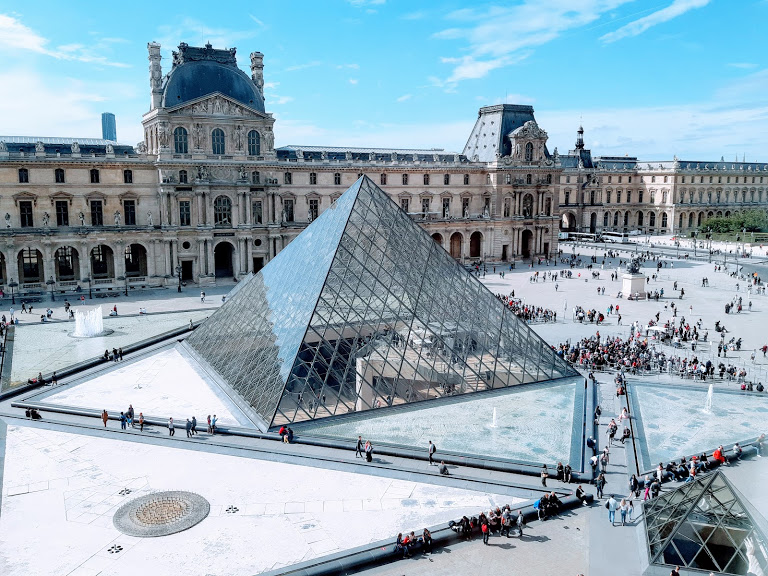 Лувр