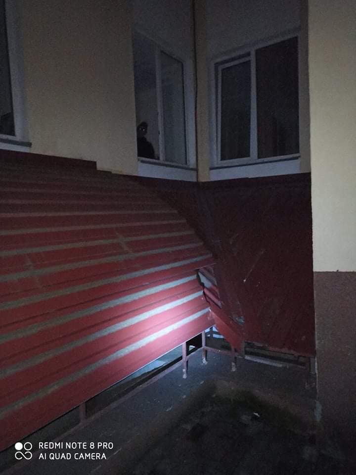 Поліклініка, крадіжка