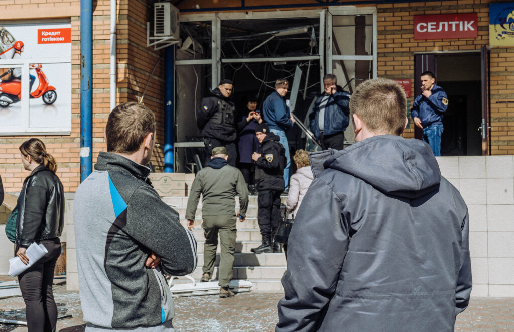 Невідомі намагалися підірвати банкомати у відділенні «Альфа-банку» (Відео)