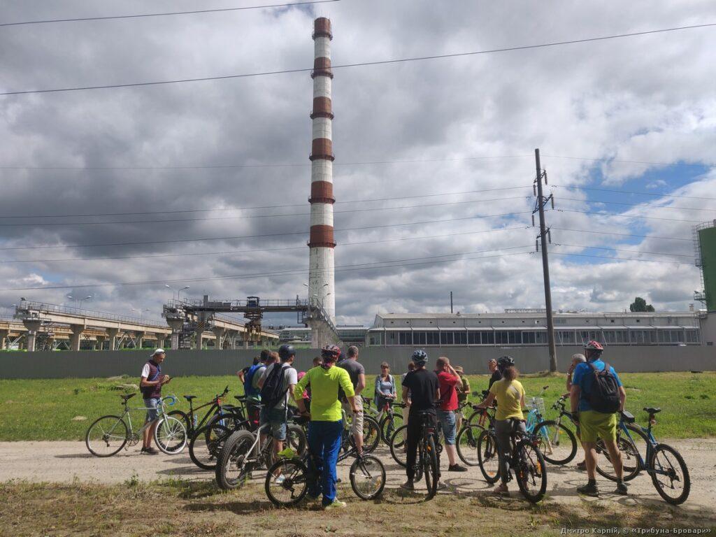 Велоекскурсія підприємствами-забрудниками повітря і публічна дискусія про екологію. ФОТОРЕПОРТАЖ Орієнтир-Буделемент