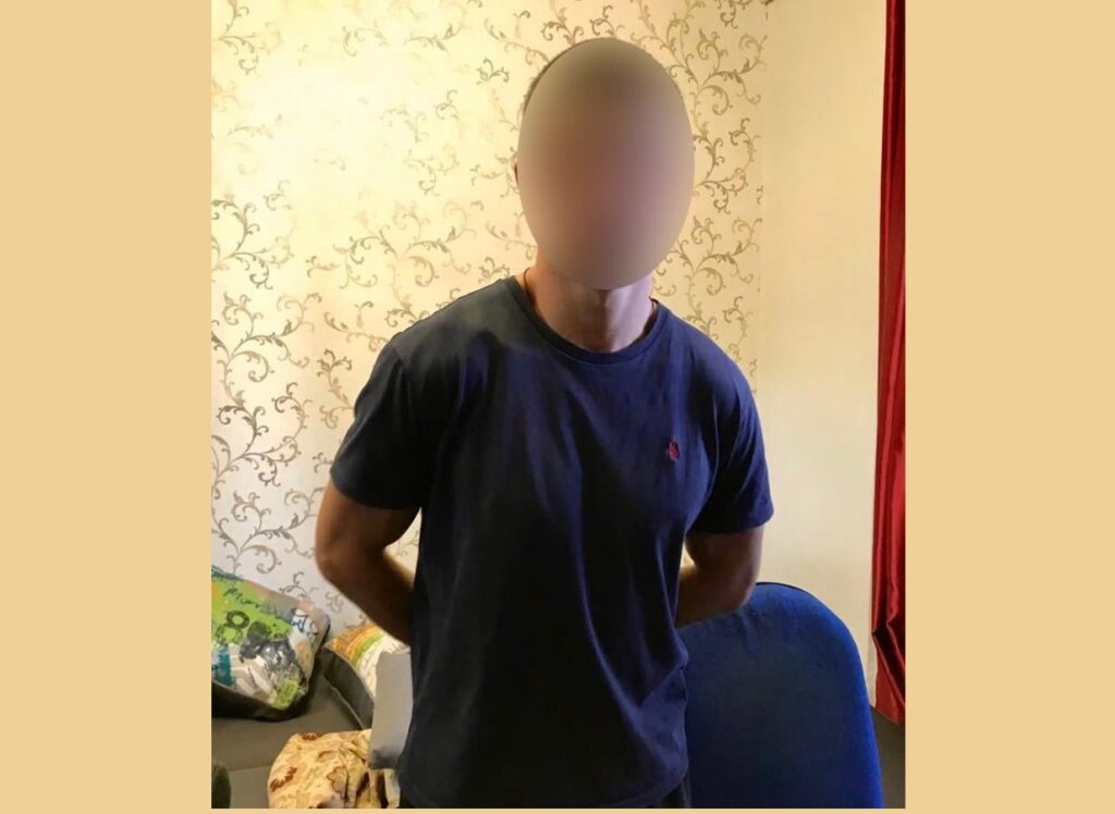 Поліція затримала підозрюваного в підпалі авто журналістів «Схем». ФОТО затриманий