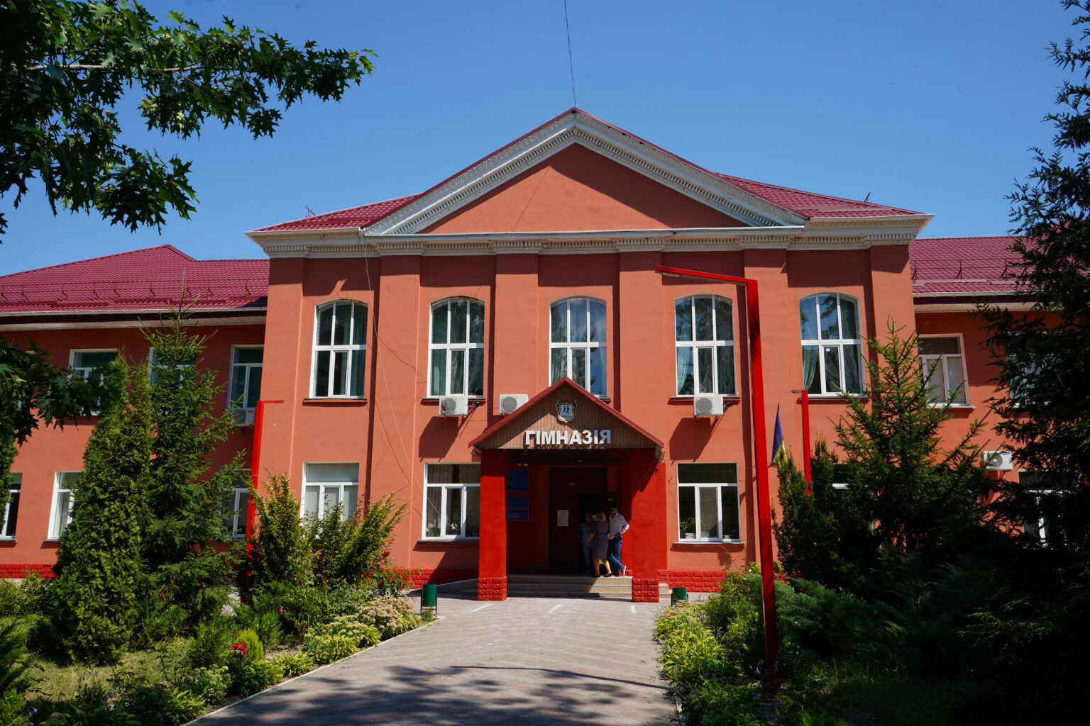 Броварську гімназію ім. С. Олійника відремонтують за 2 млн грн. Відео Гімназія імені Степана Олійника