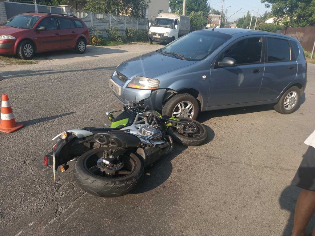 ДТП на Старотроїцікій