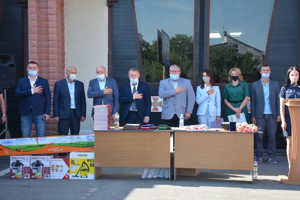 Привітання з Днем рятівника
