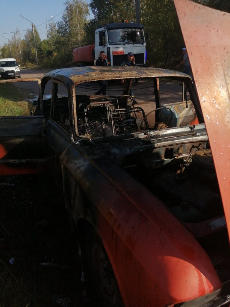 На Луценка горів автомобіль