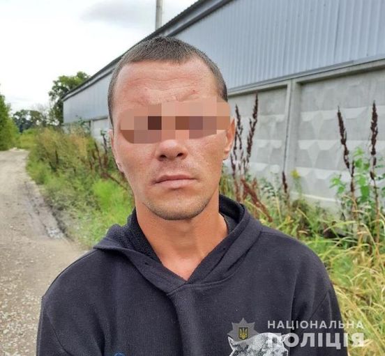 Напав та пограбував серед білого дня в Броварах: поліція затримала нападника затримання