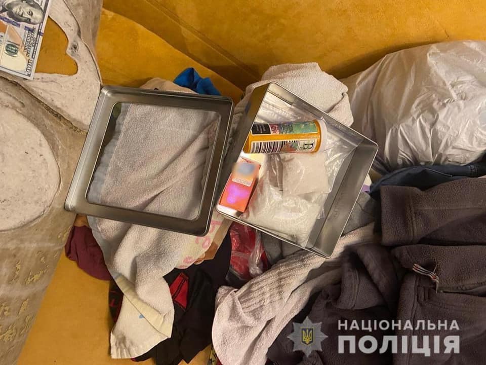 Затримали озброєного дилера наркотиків