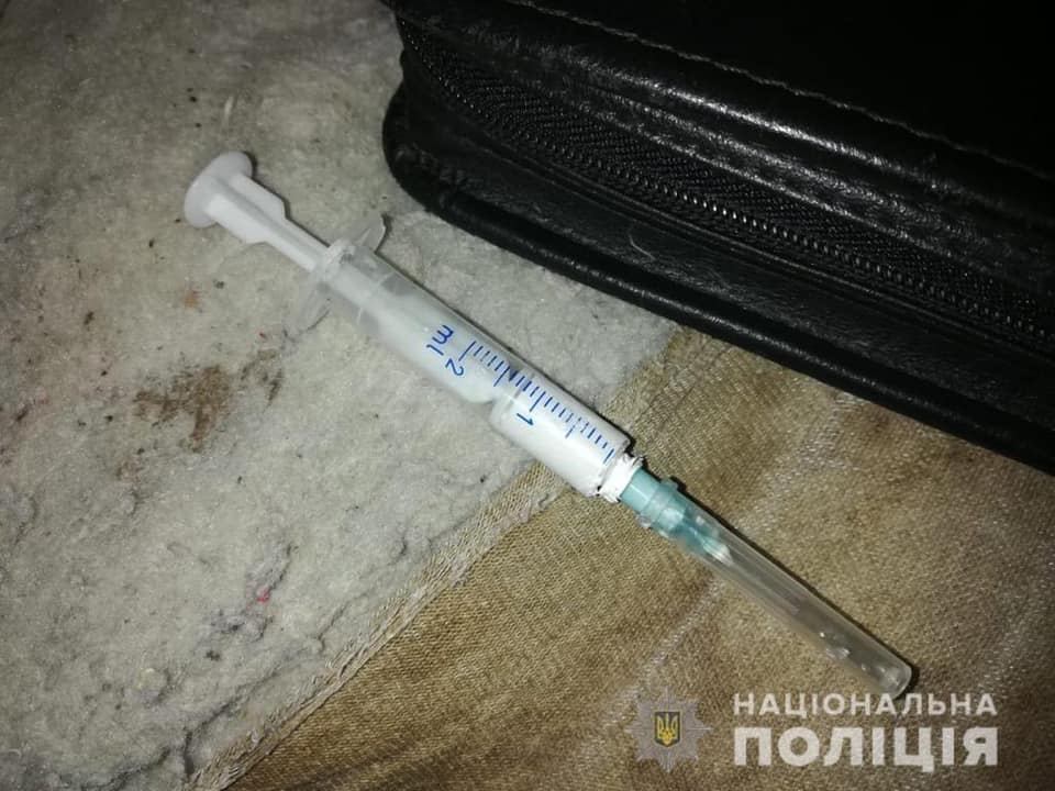 Затримали озброєного дилера наркотиків