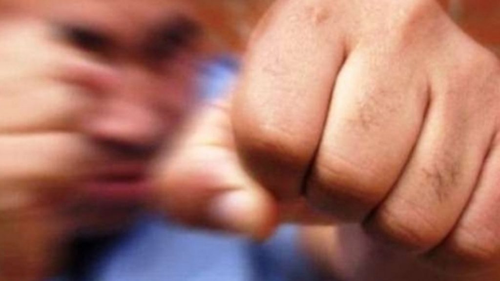 На Геологорозвідці сталася групова бійка, є травмовані кулак