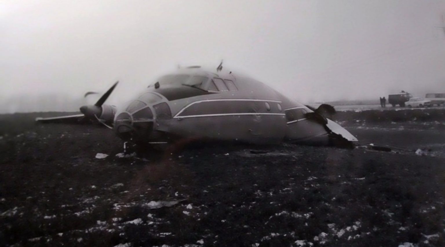 АН-12, мандариновий рейс, 1990