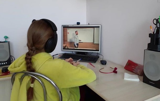 Відеоуроки, тести та завдання для 5-11 класів: МОН запустило Всеукраїнську школу онлайн онлайн-школа