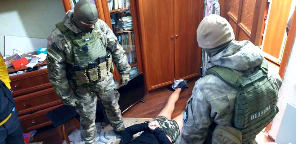 Затримання банди, яка пограбувала та побила Сапожка