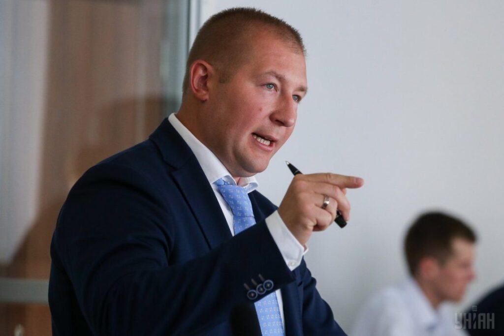 Самбістів, які побили працівників СБУ в Києві, захищає адвокат Януковича – ЗМІ Віталій Сердюк