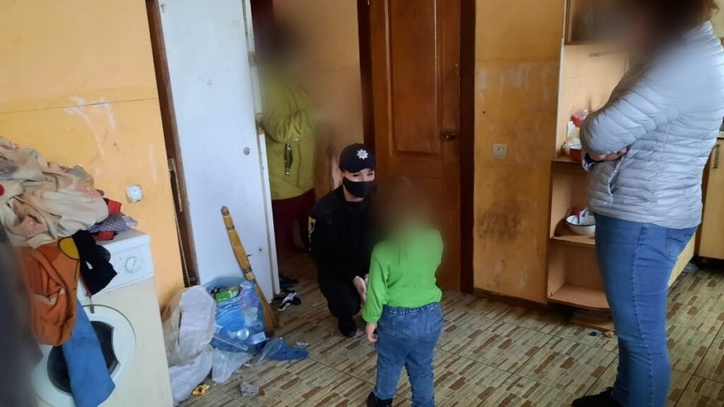 невиконання батьківських обов'язків Плоске