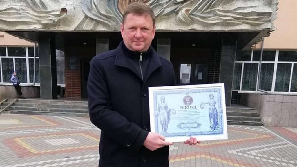 Рекорд України: 97% виборців підтримали Вадима Булкота з Калинівки. ВІДЕО