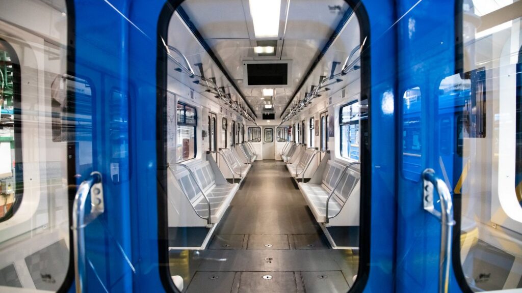 метро