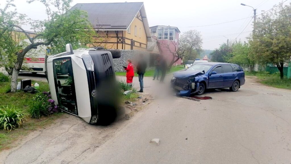 ДТП на перехресті вул. Академіка Богомольця та Пилипа Орлика, фото - поліція