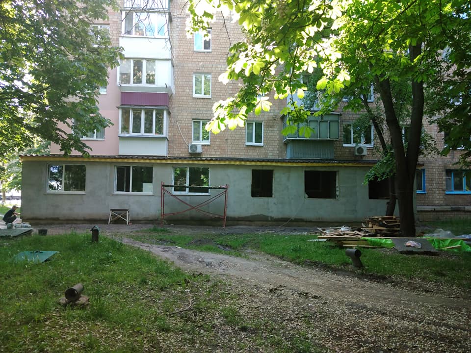 незаконна прибудова на Короленка, 63