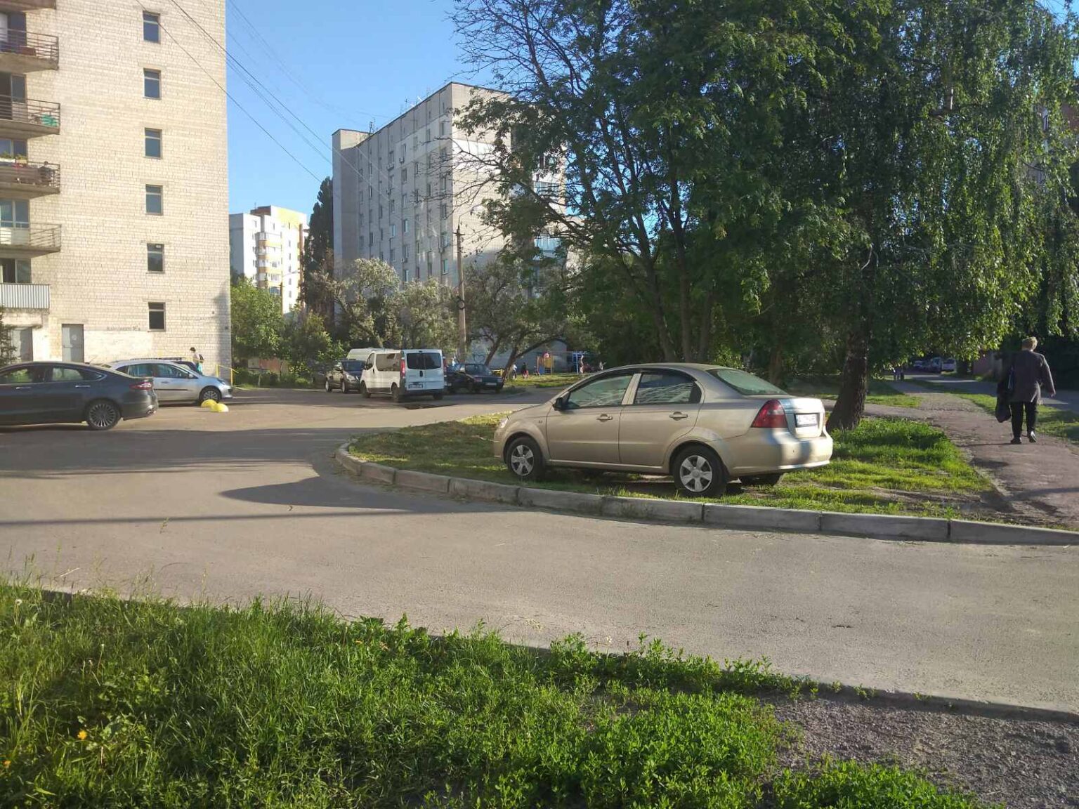 порушення правил паркування