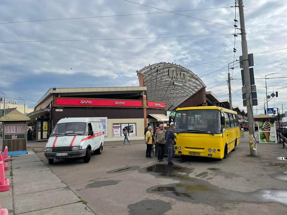Вакцинація в автобусах, маршрутках, фото - Департамент охорони здоров'я міста Києва