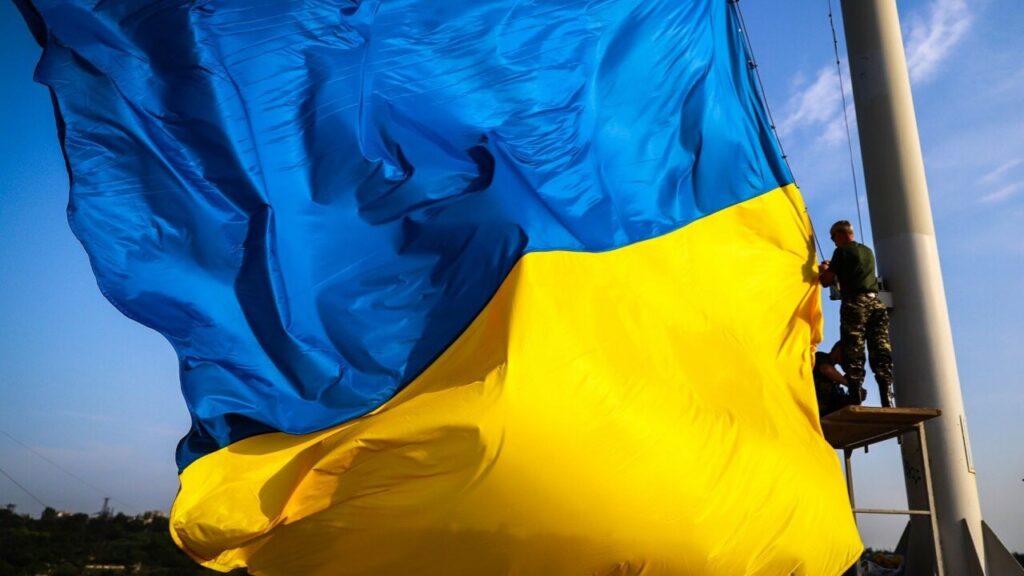 День прапора в Броварах: відкриття флагштоку. І не тільки