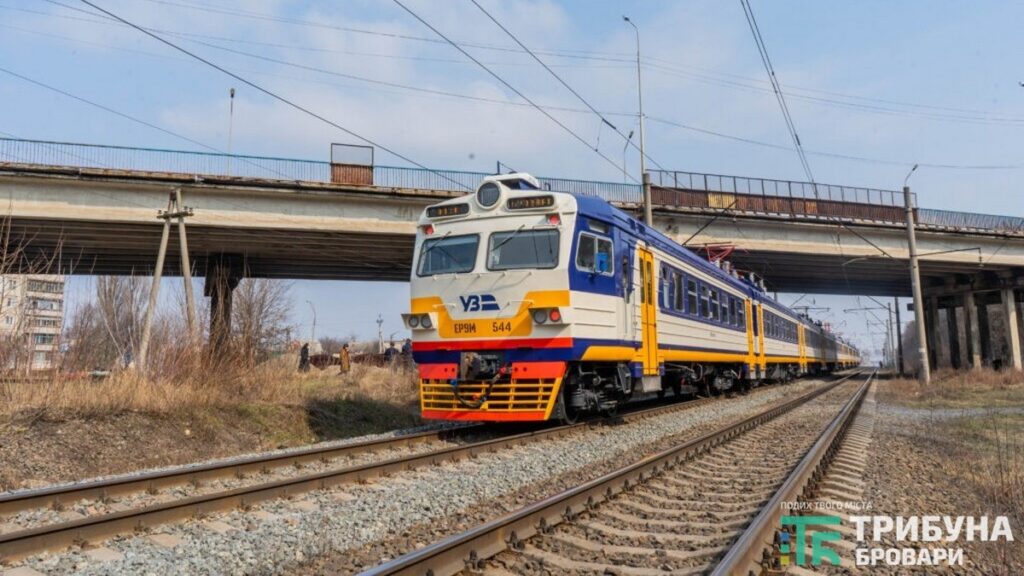 Із Києва до Ніжина можна доїхати додатковою комфортною електричкою. ФОТО