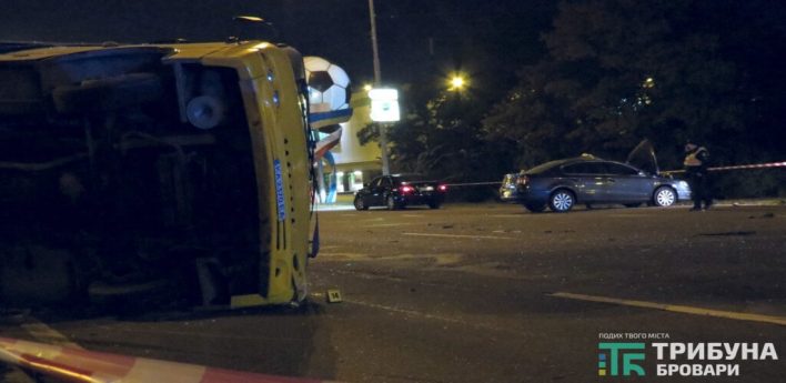 Влетів у маршрутку № 332: подробиці карколомної ДТП на Броварському проспекті. ФОТО, ВІДЕО
