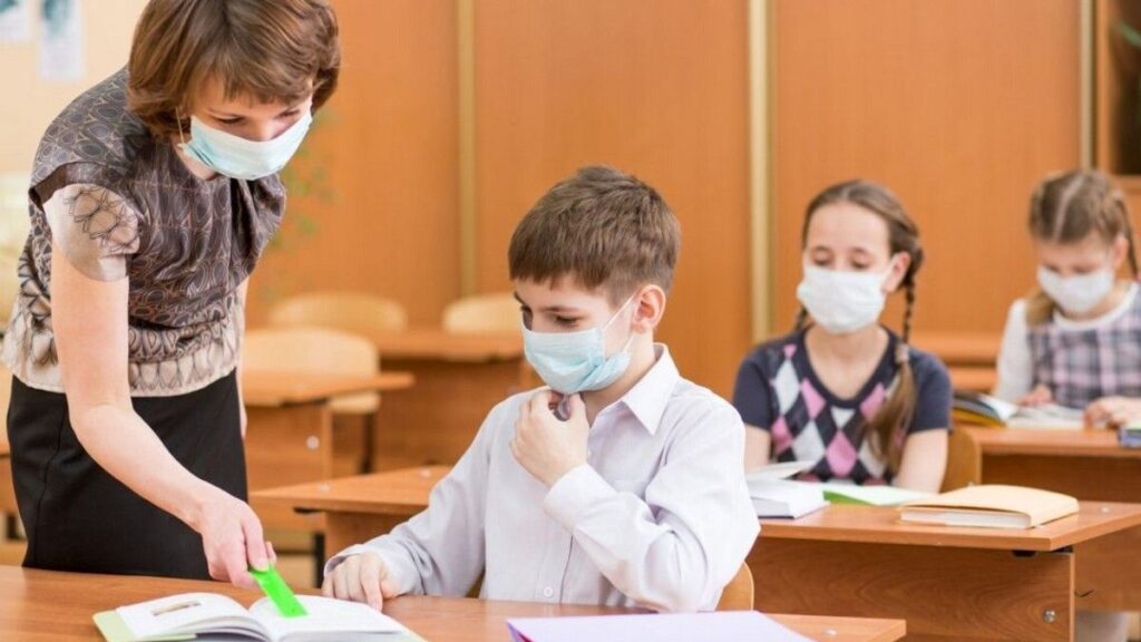 В Україні з 1 грудня зросте зарплата вчителів – МОН