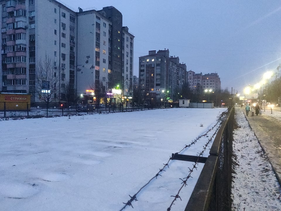 Грушевського. 15-Г,