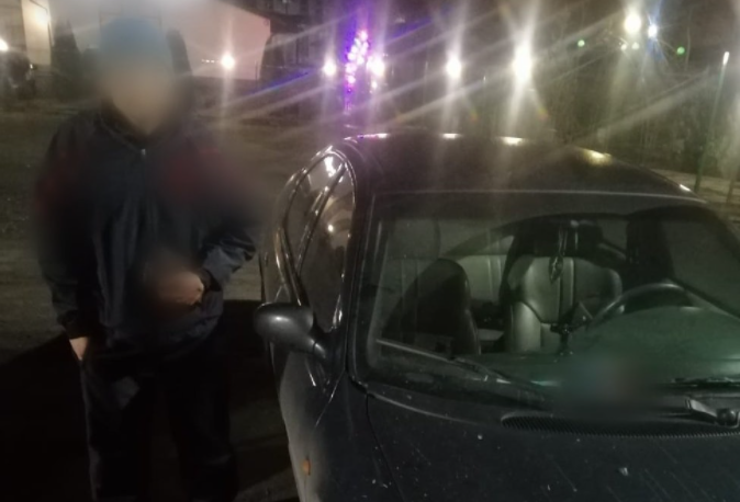 У Погребах водій під «кайфом» в’їхав у паркан наркотики, затримання