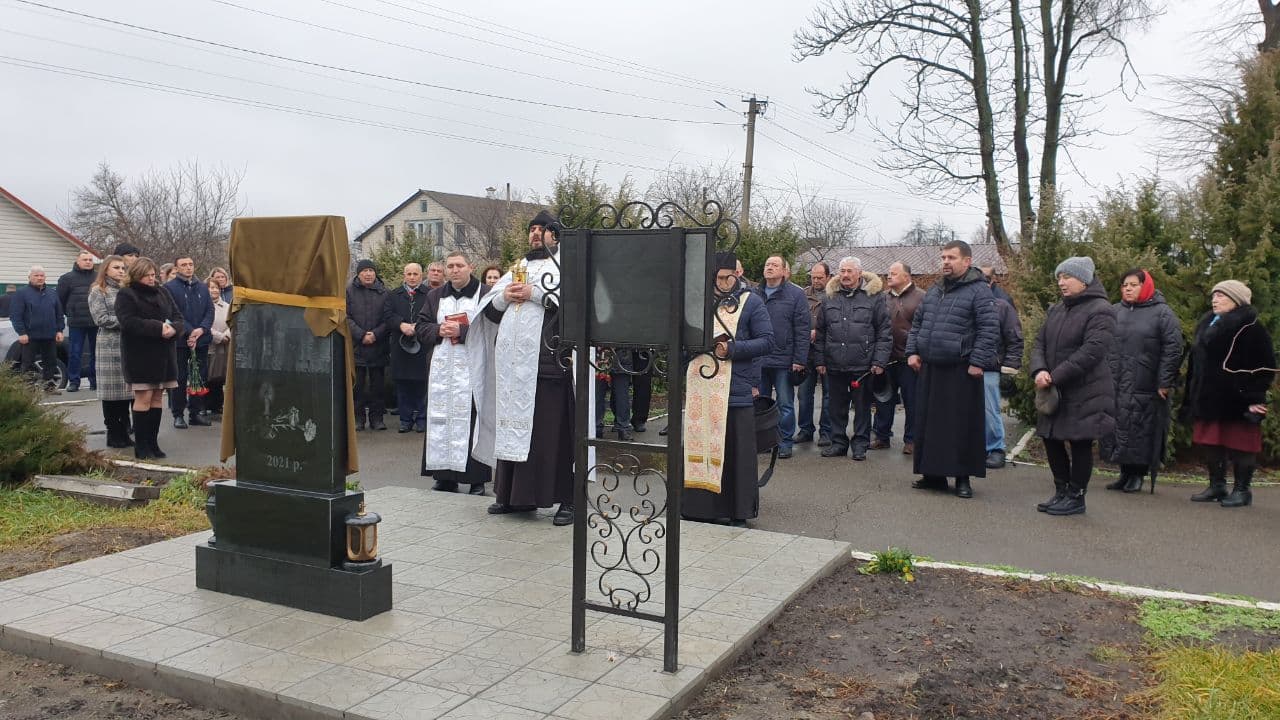 Відкриття пам'ятника чорнобильцям у Літках