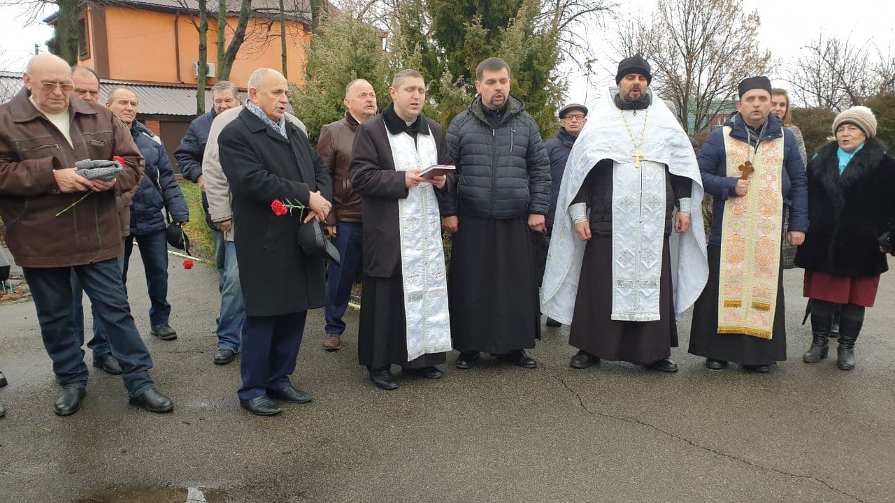 Відкриття пам'ятника чорнобильцям у Літках