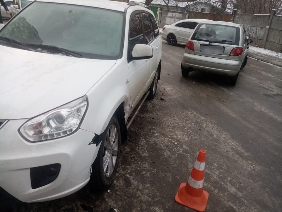 ДТП у Броварах за участі двох автівок: постраждала водійка зіткнення