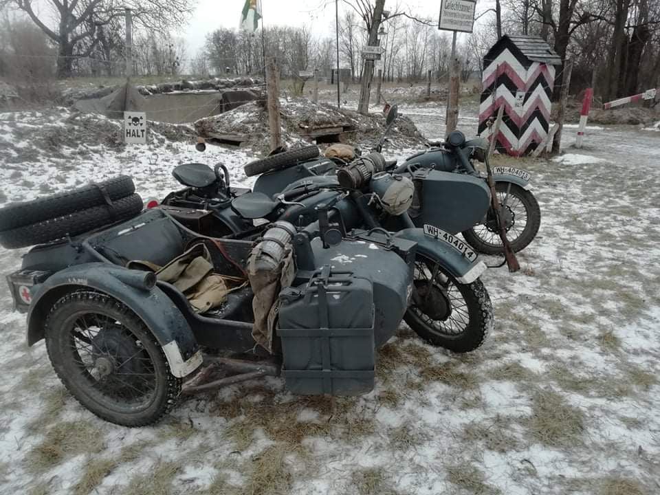 військова техніка, виставка