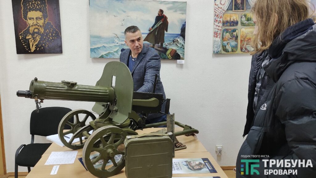 Зброя, військова техніка, форма та спорядження: у Броварах відбулася виставка. ФОТОРЕПОРТАЖ